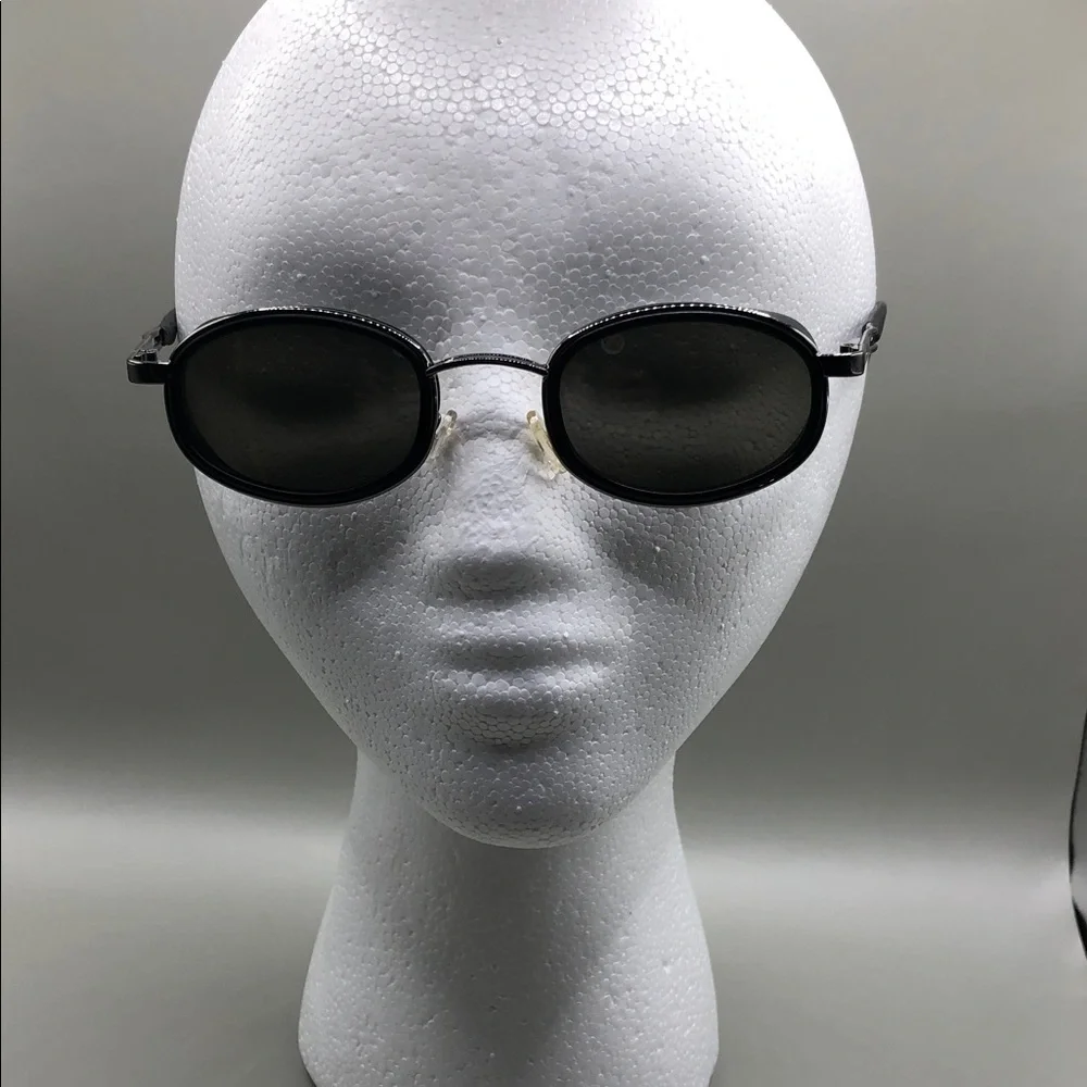 Maui Jim Sunglasses MJ-139 Makana Polarized 2M Black Silver Oval UNISEX